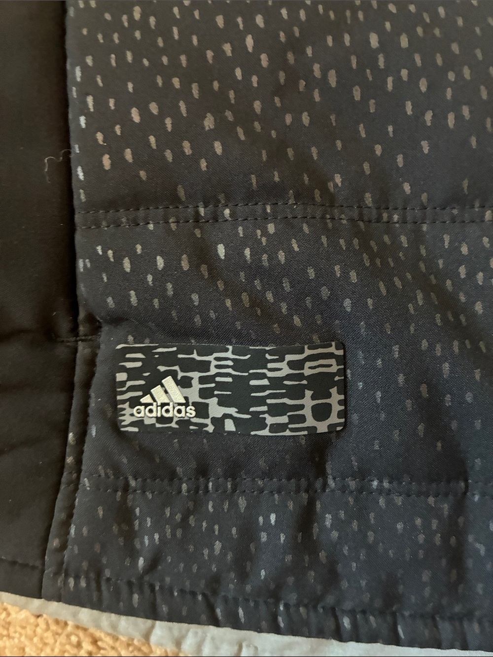 Women's Black Quilted Reversible Performance Vest - Lightweight Layer size large - Picture 2 of 9